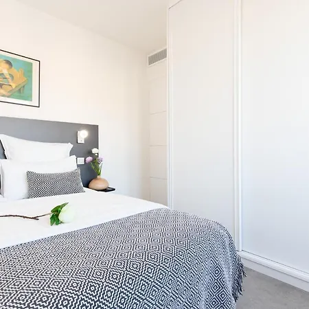 아파트 On La Croisette: Luxe 2 Bedrooms/ 2 Baths 칸느