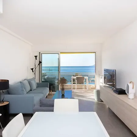 On La Croisette: Luxe 2 Bedrooms/ 2 Baths * 칸느