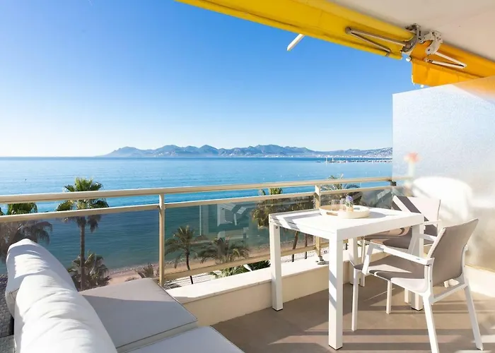 Appartement On La Croisette: Luxe 2 Bedrooms/ 2 Baths Cannes