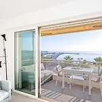 On La Croisette: Luxe 2 Bedrooms/ 2 Baths *